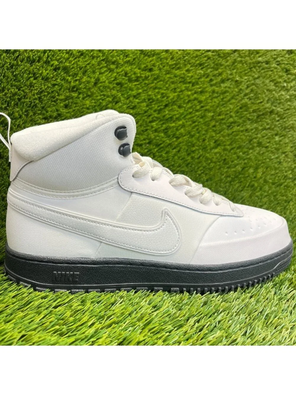 Nike Court Vision Mid Winterized Mens Size 11 Ivory Athletic Shoes Sneaker Boots